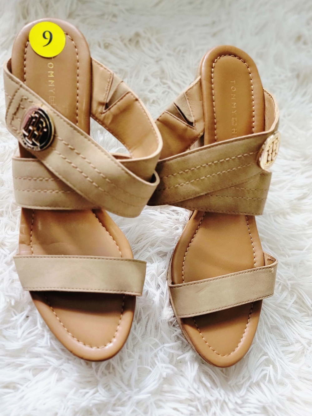 New Tommy Hilfiger Tan Wedge Sandals with Gold Logo Accent - Picture 3 of 5